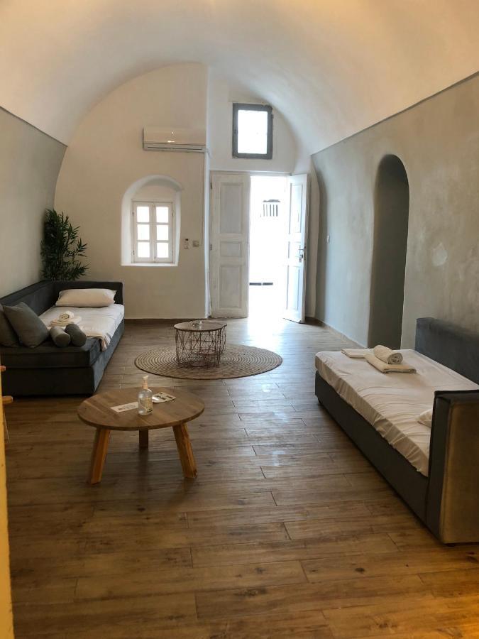 Amaryllis Suites Santorini Fira  Exterior foto