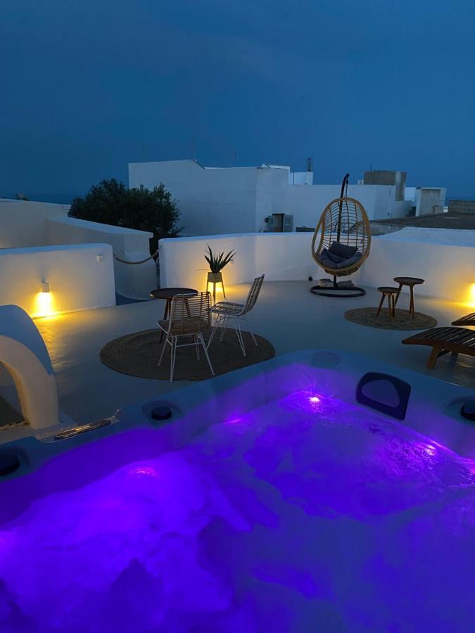 Amaryllis Suites Santorini Fira  Exterior foto