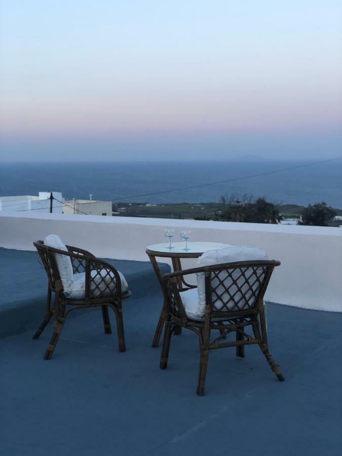 Amaryllis Suites Santorini Fira  Exterior foto